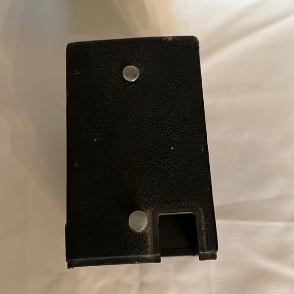 Vintage Kodak Target Brownie Six-20 Camera - Picture 9 of 9